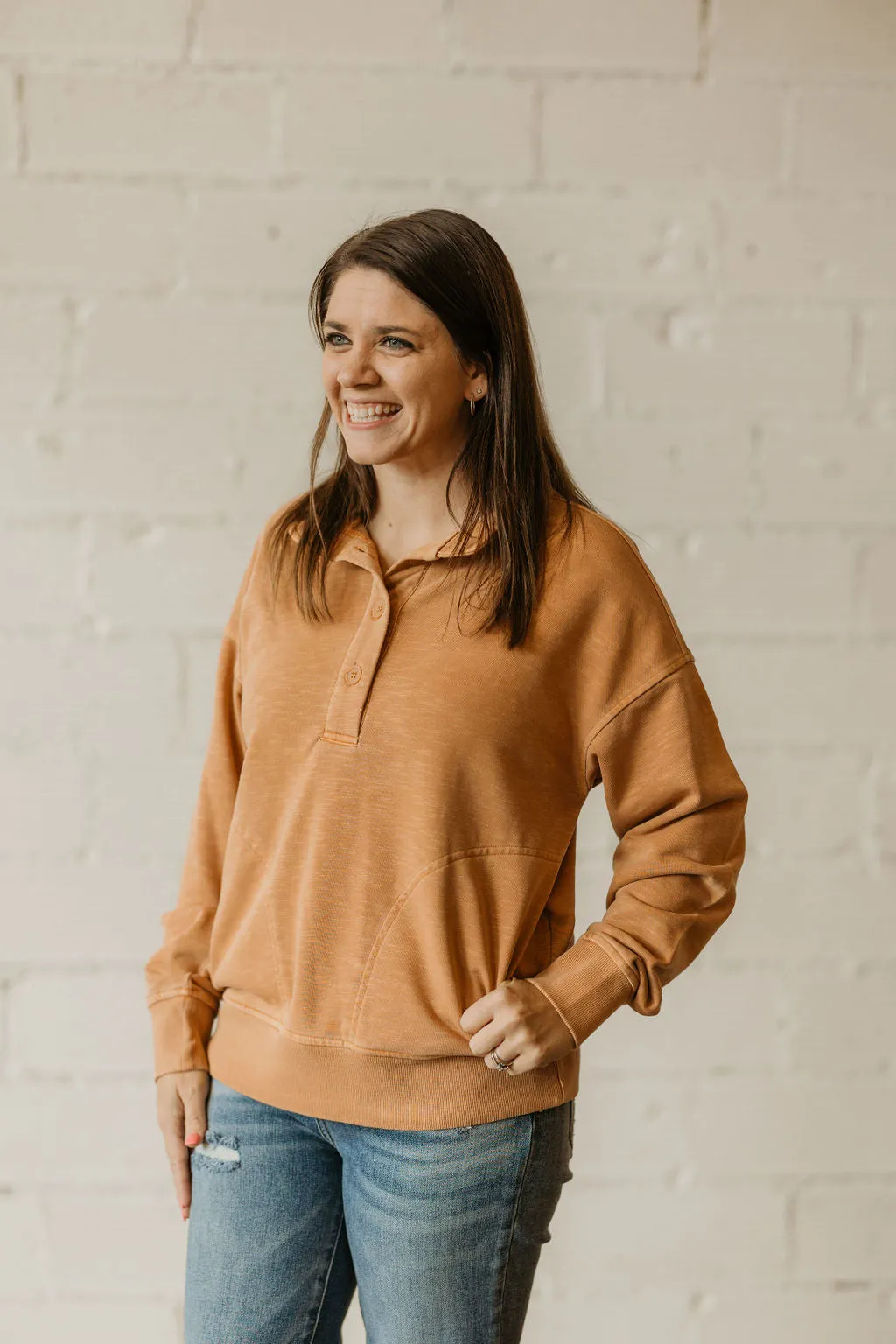 ALORA WASHED 3/4 BUTTON TOP 2 COLOR OPTIONS