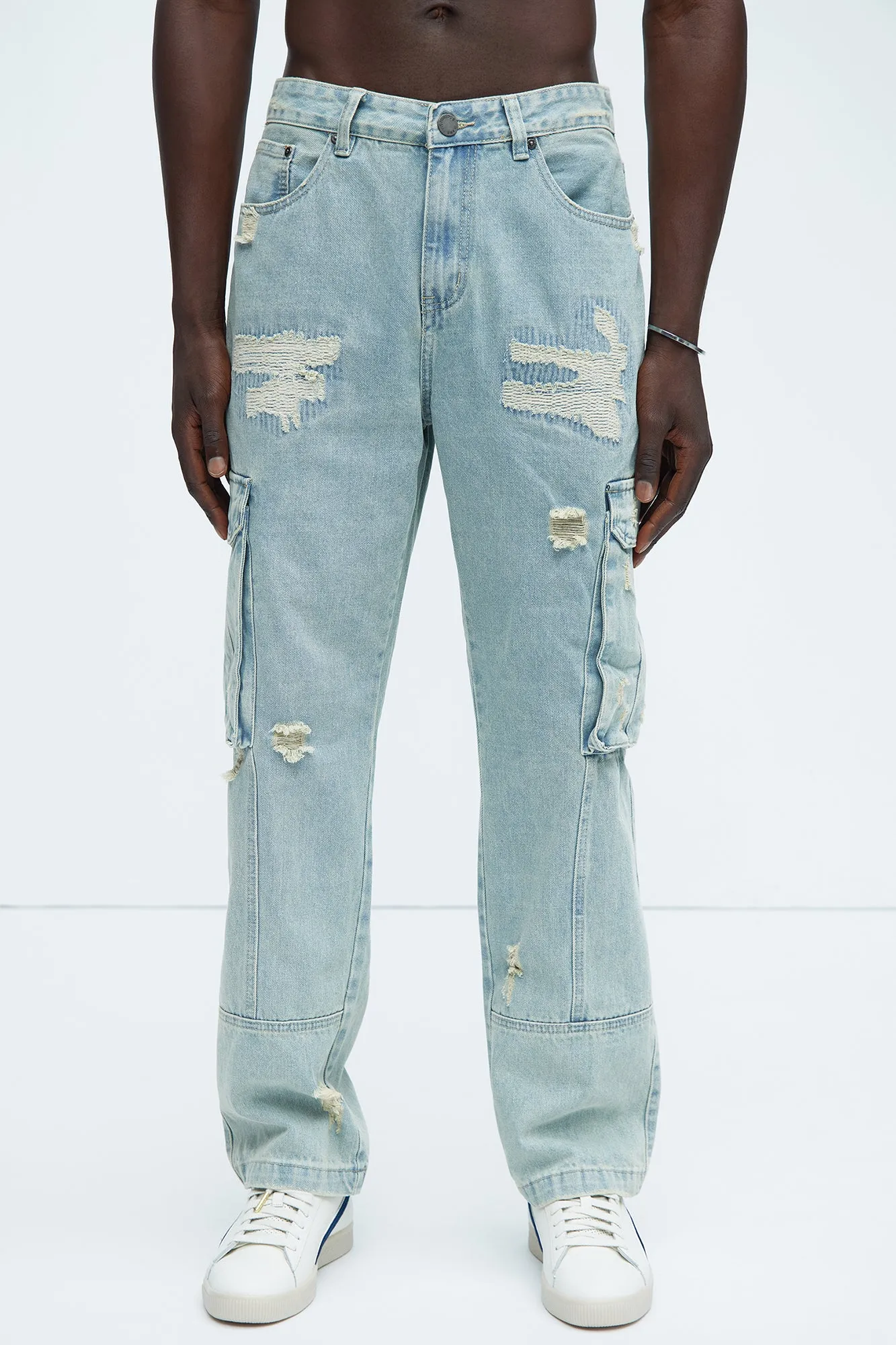 Catch You Slipping Cargo Straight Jeans - Light Wash