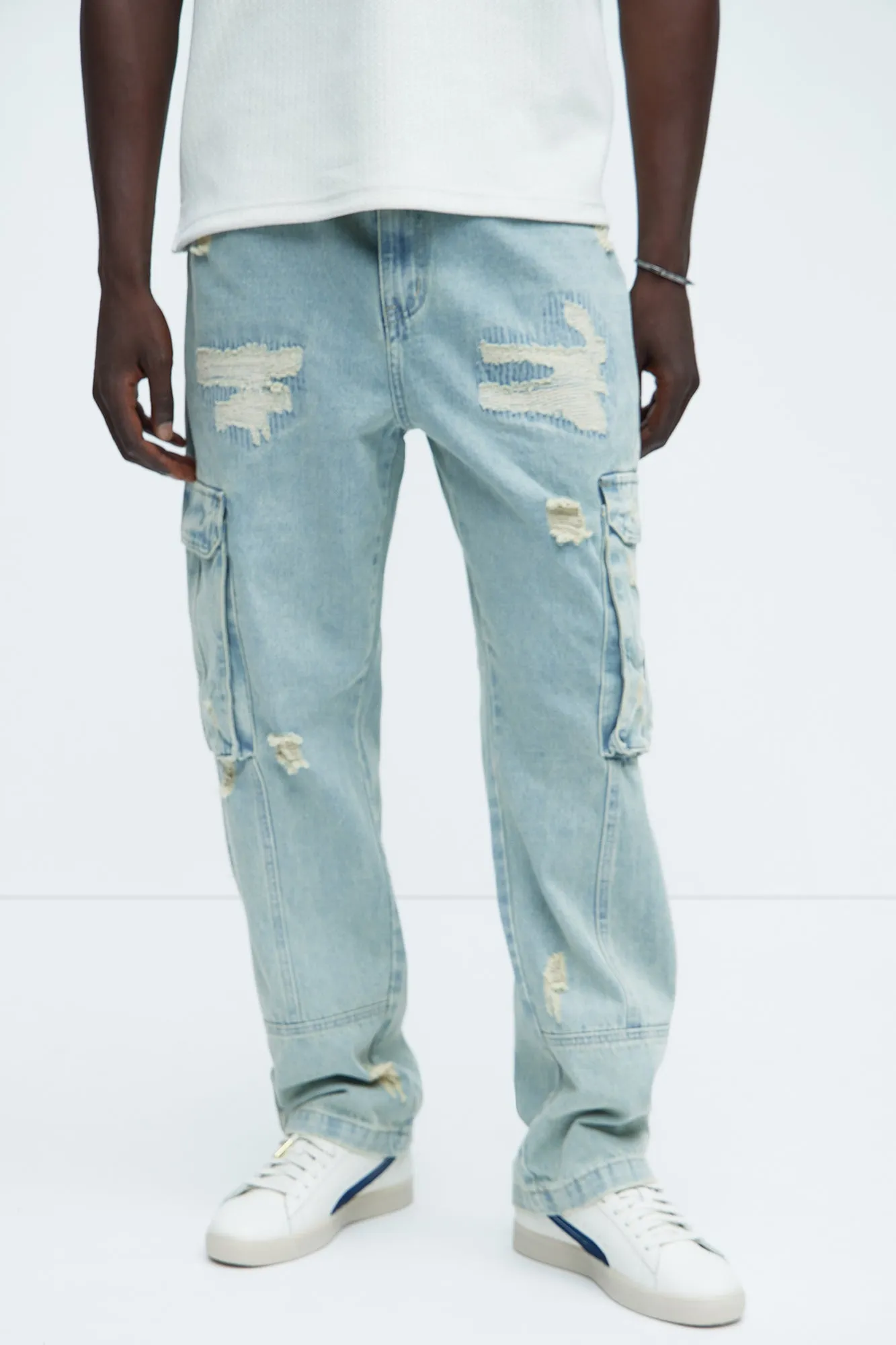 Catch You Slipping Cargo Straight Jeans - Light Wash