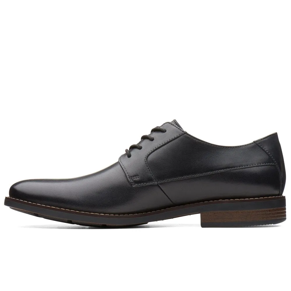 Clarks Becken Plain Black Leather