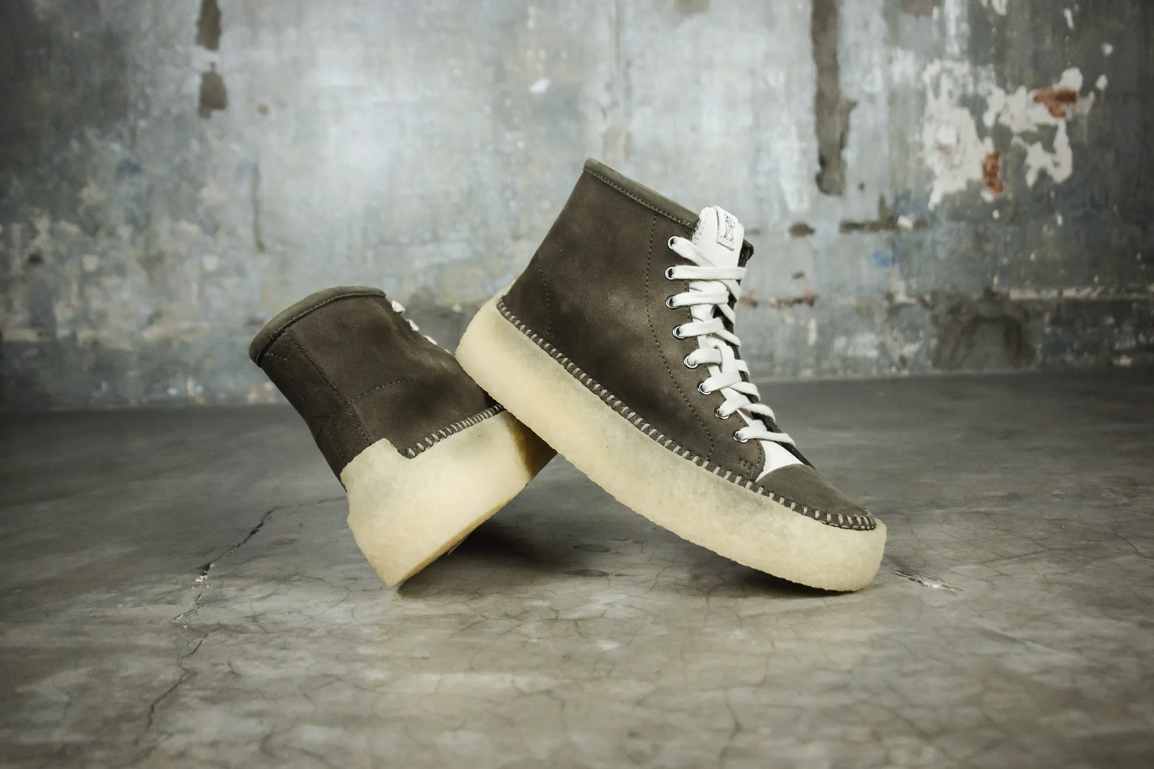 Clarks Originals Caravan Mid